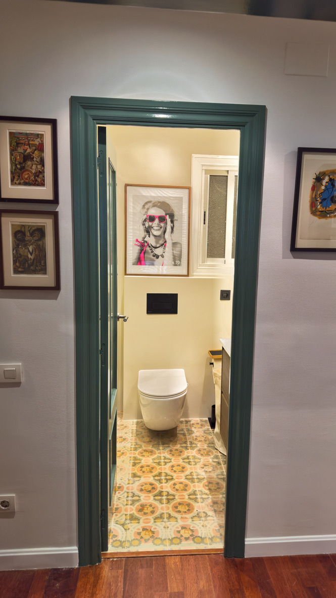 Baño en vivienda, Barcelona